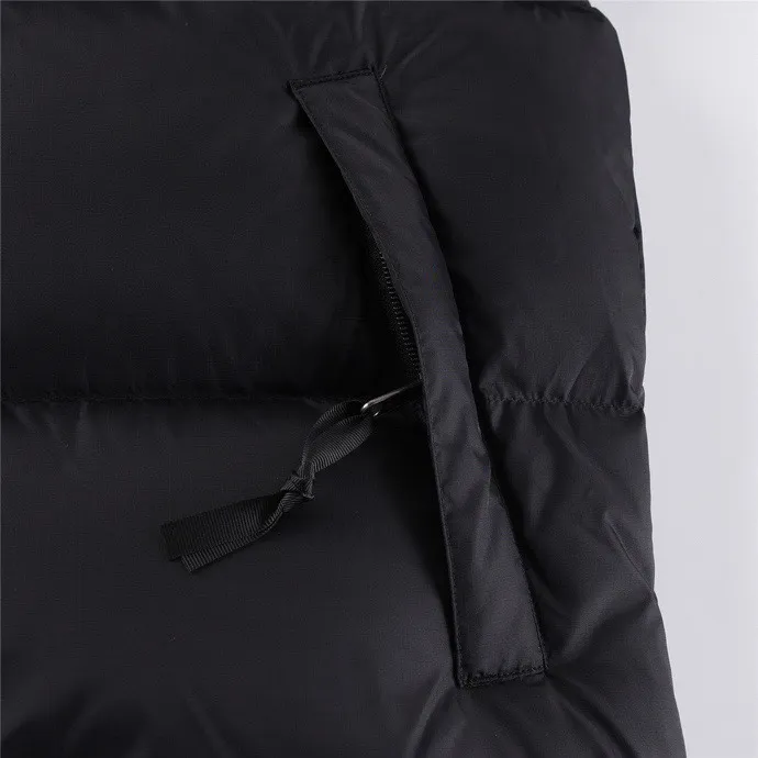 NFC The North Face 1996 Classic ： S+The North Face" 、 。 The North Face" 。The North Face。 。 , 。The North Face" , Yosemite Half Dome, 。️ ： ：RDS Quality 700 90 / 320g（ 20g） ： 1990 ， 。 ： ：YKK ISO 9000Quality ZP ：340TPremium ： ， ， Lightweight 。 Size：S-XXL